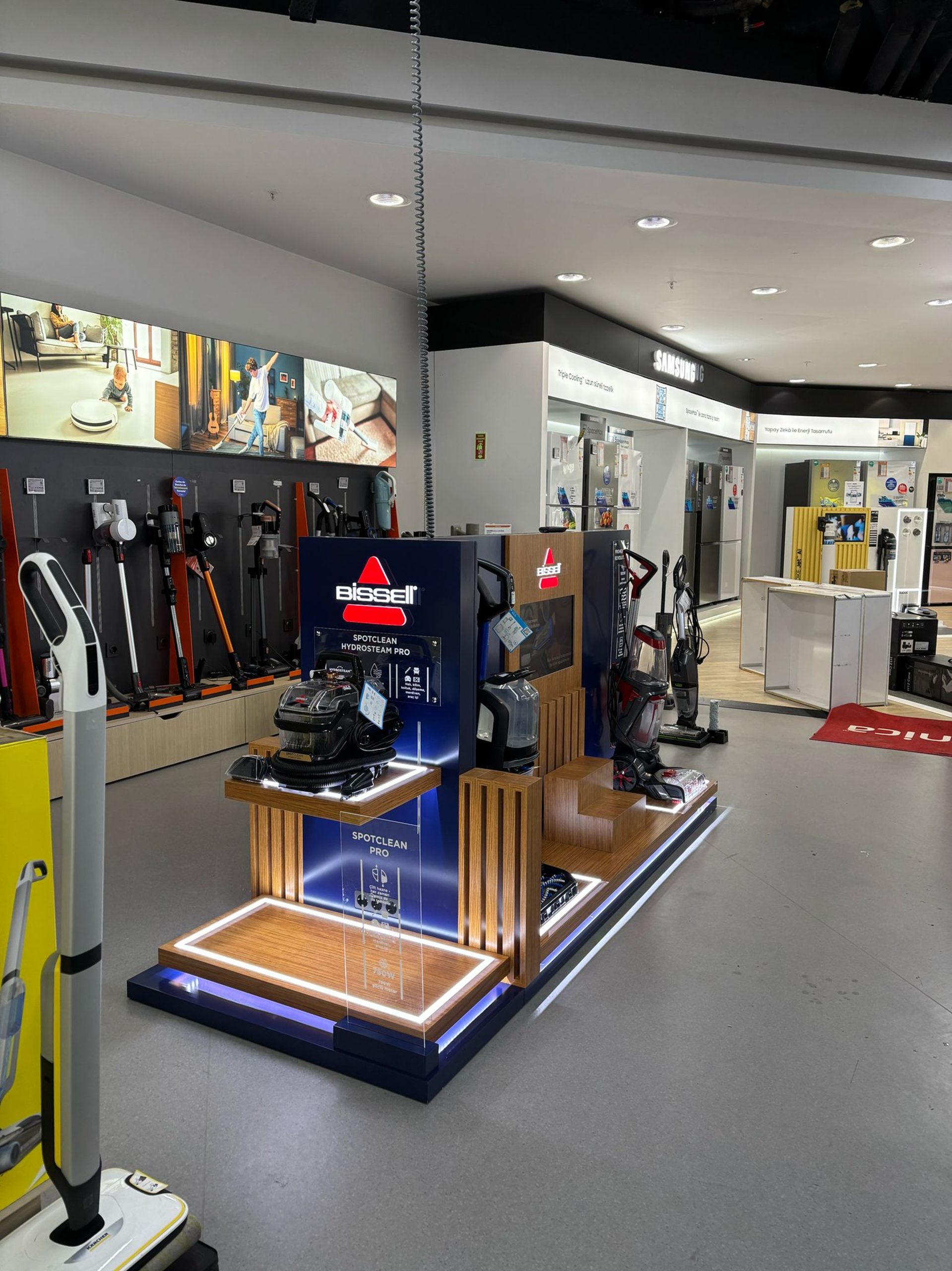 Ledin | Bissell Ürün Sergileme Standı Tasarımı