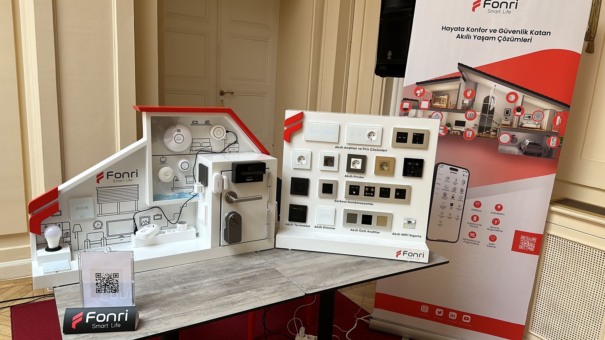 Ledin | Fonri Mini Showroom Standı Tasarımı